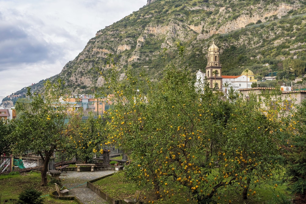 Blue Holiday photo 2