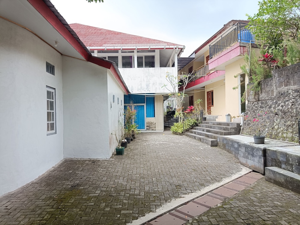 Hotel STIPRAM Kaliurang Yogyakarta