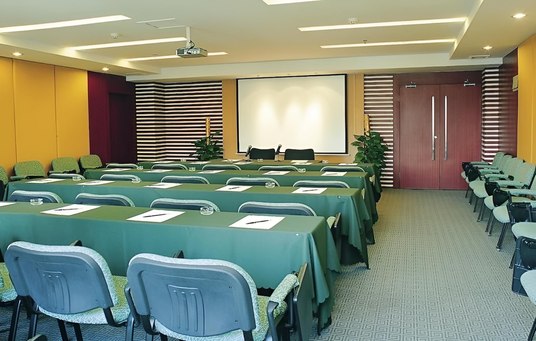 Lijing Business Hotel