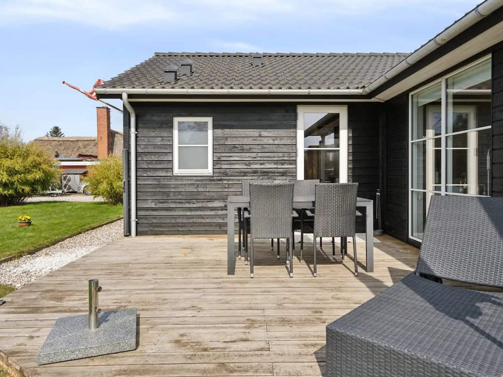 5 Star Holiday Home in Borkop