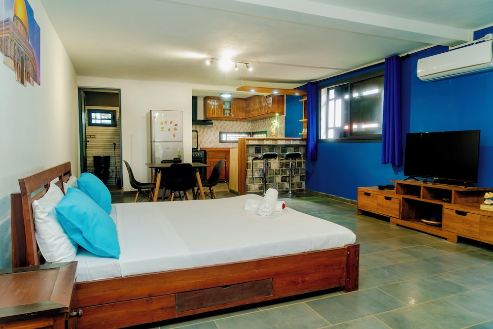 Cattleya Guest House