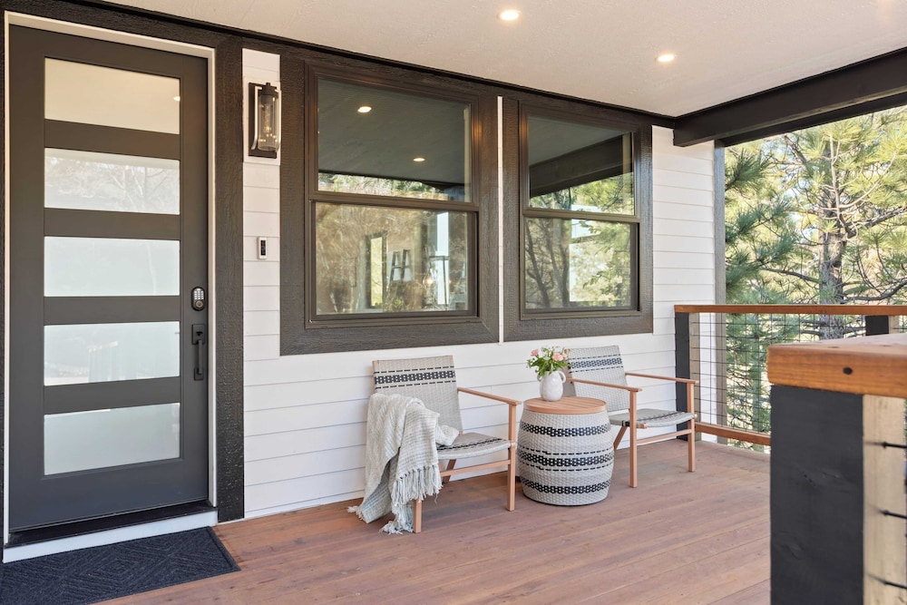 Modern Lodge Near Lake, Village, & Snow Summit Game Room, Decks, Firepit, Views