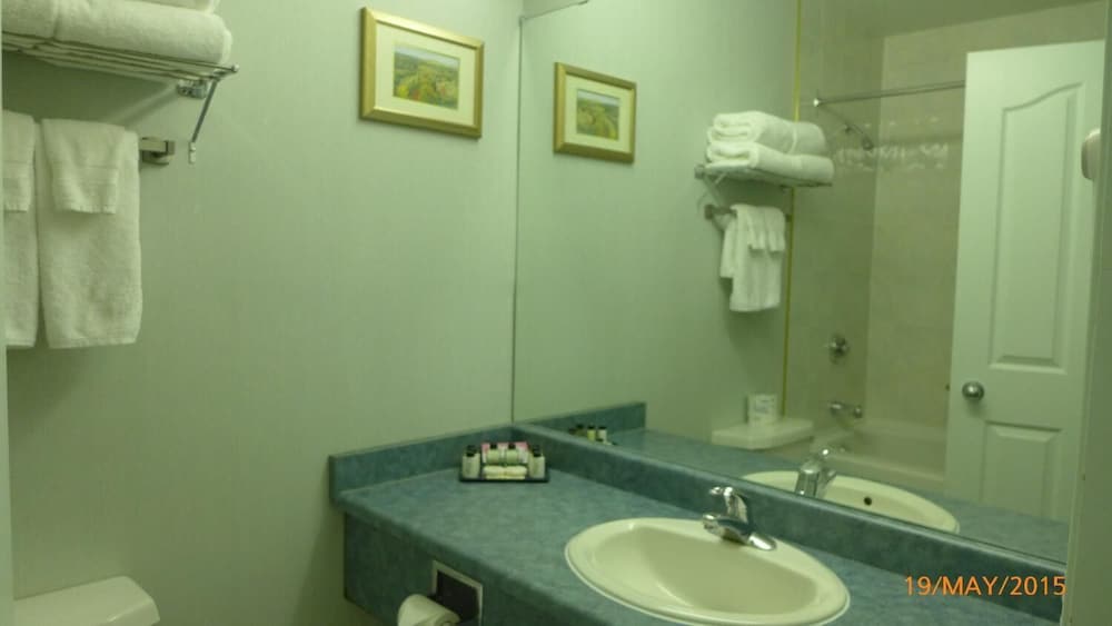 Fort Mcmurray Vacations - The Bridgeport Inn - Property Image 10