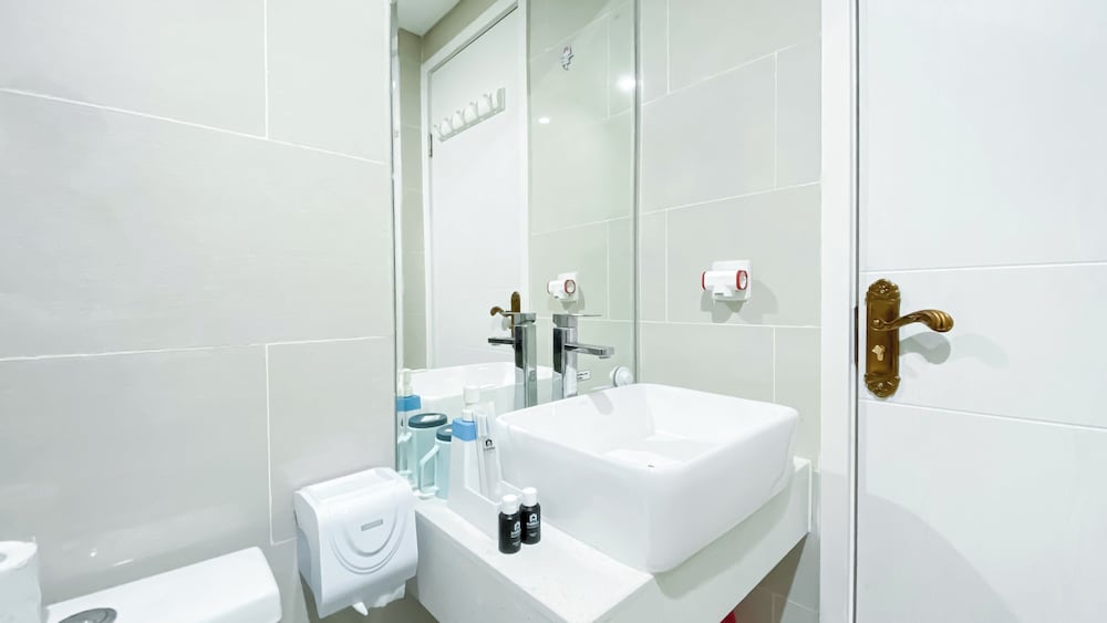 Stunning 2Br Apartment At Daan Mogot City