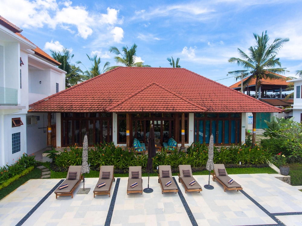 Lebah Villas