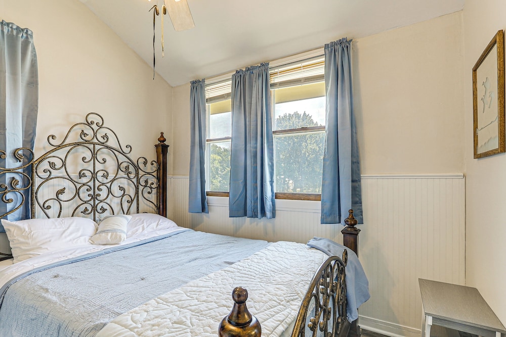 Near Walnut Valley Festival: Convenient Apartment!