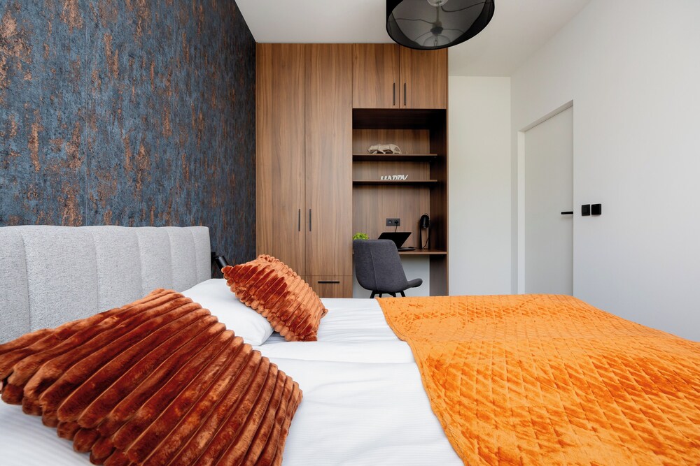 Ludwiki Apartment by Renters view 5