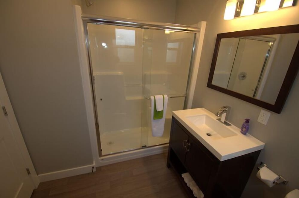 First Avenue Executive Suites