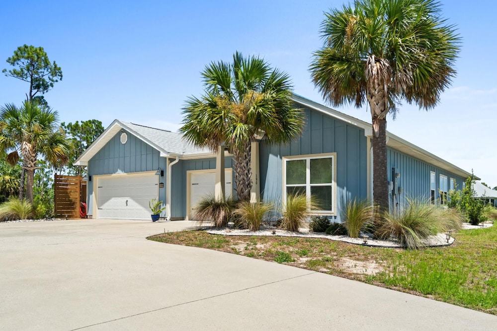 Beach House - Redfish Cove by PHG