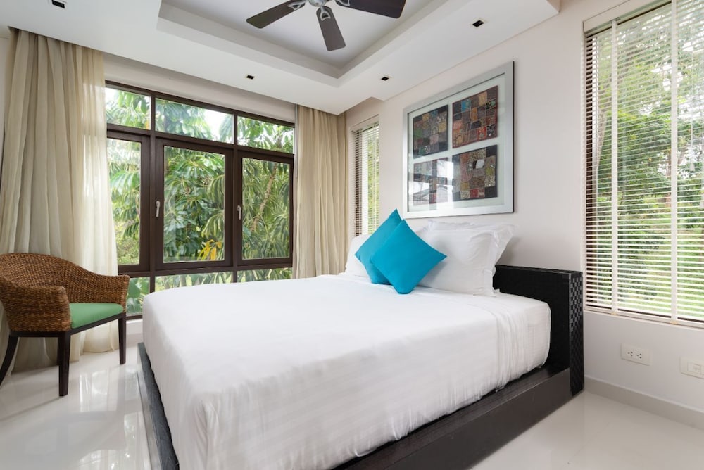 2 Br Luxury Villa SDV141 near the beachfront by Samui Dream Villas