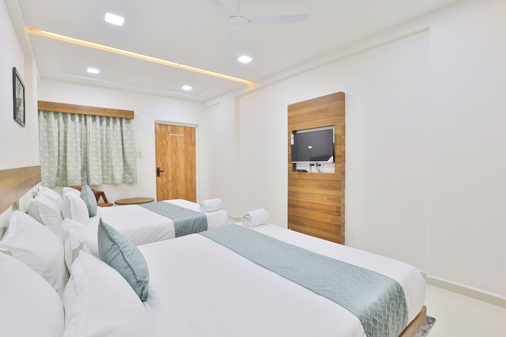 Hotel SR Radhey