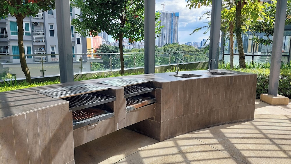 Staycation V Residence - Sunway Velocity