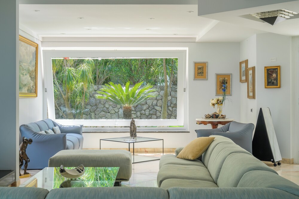 Luxury Villa In Sorrento Coast Swimming Pool & View