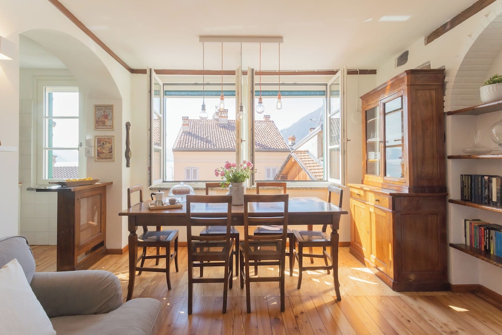 Emily's Holiday House - Authentic Lake Como by Rent all Como