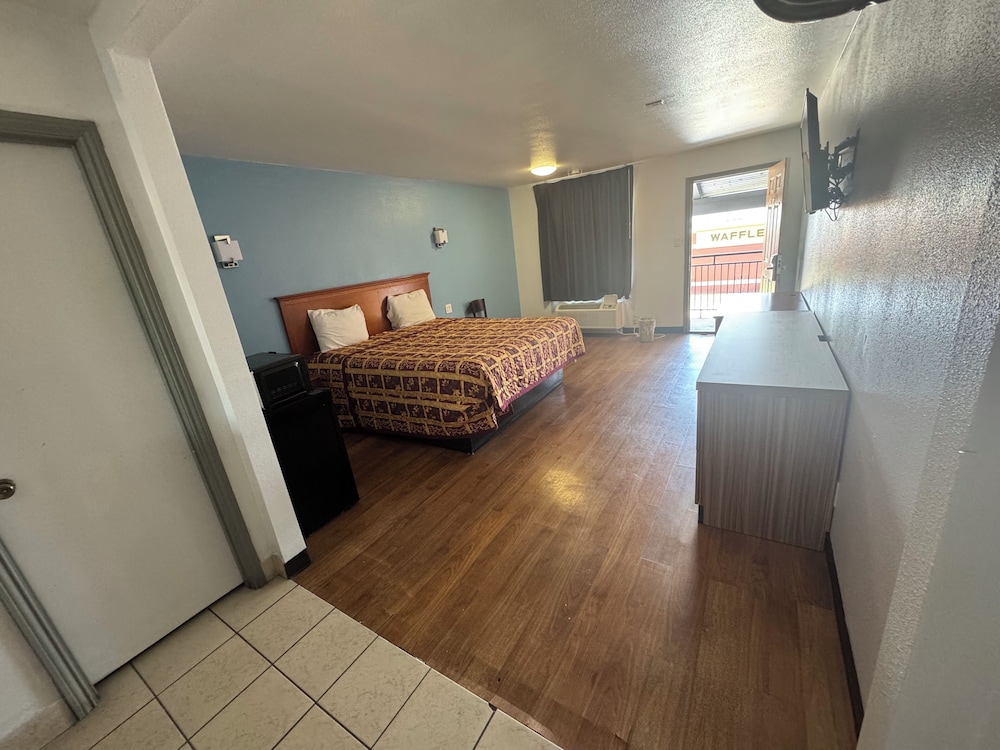 spanish trails inn