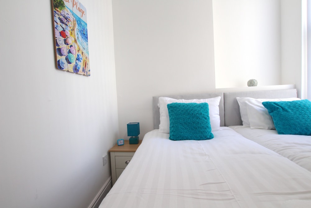 Fabrik Apartments - Station Road view 4