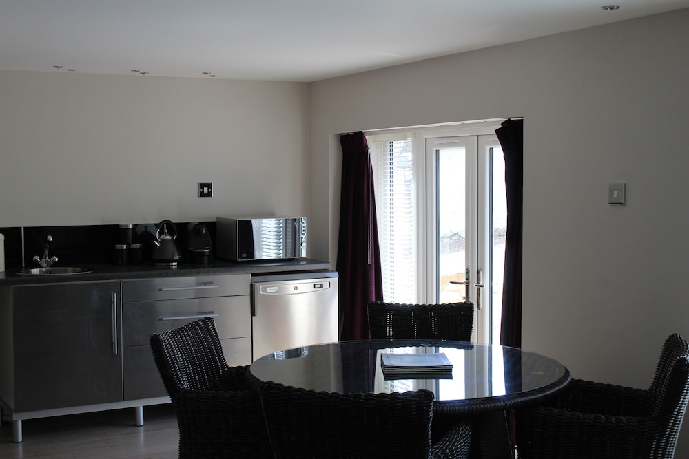 Toadhall Rooms