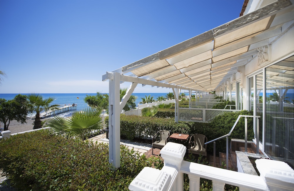 Flora Garden Beach Club - All inclusive