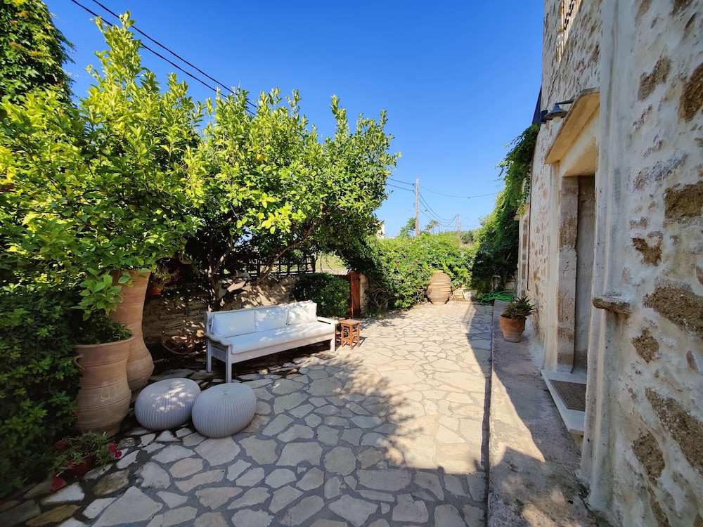 Villa Laina
