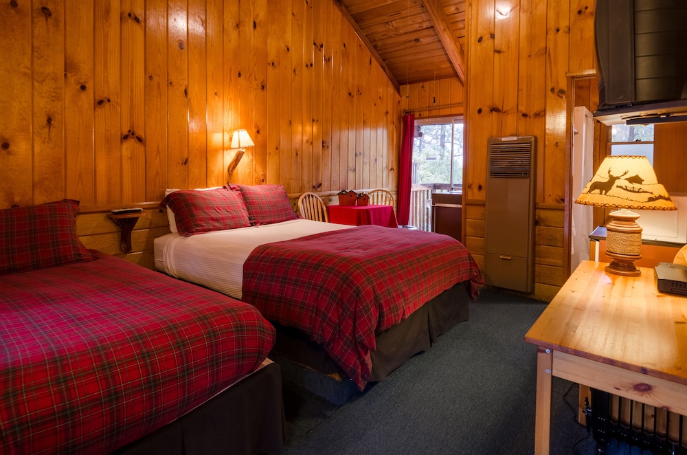 Idyllwild Bunkhouse