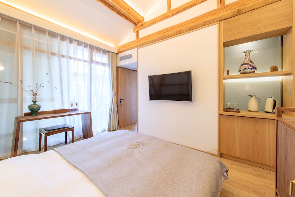 ISVARA Culture Homestay Li Mu Space
