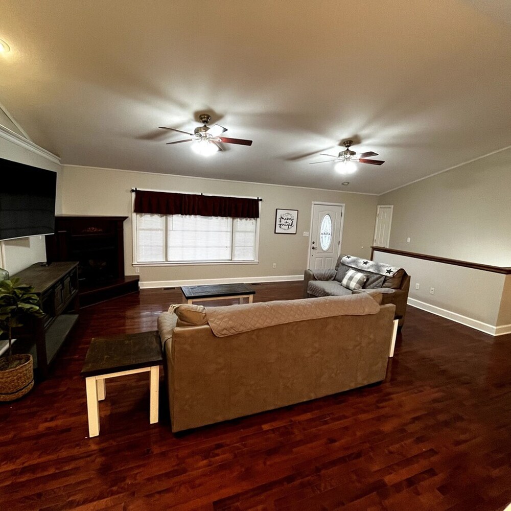 Pet Friendly Fire Pit Movie Theater Pool Sauna view 4