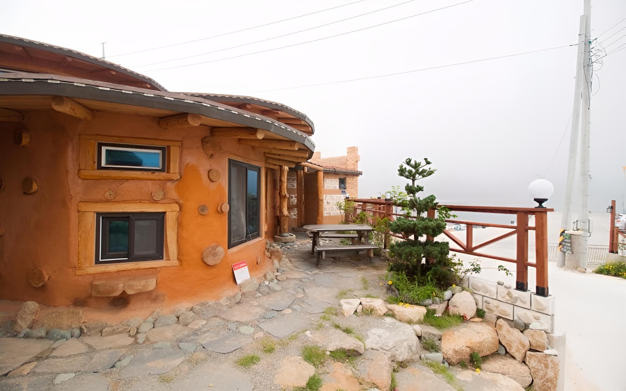 Yeosu Sky Sea House Pension view 3
