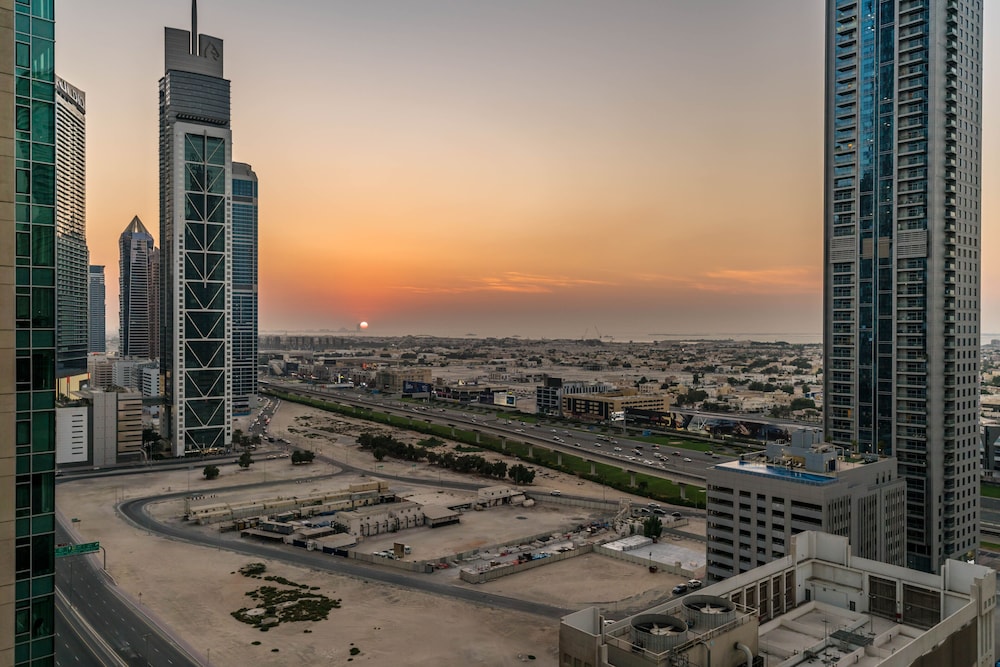 Lux Bnb The Lofts - BLVD & Sea Views