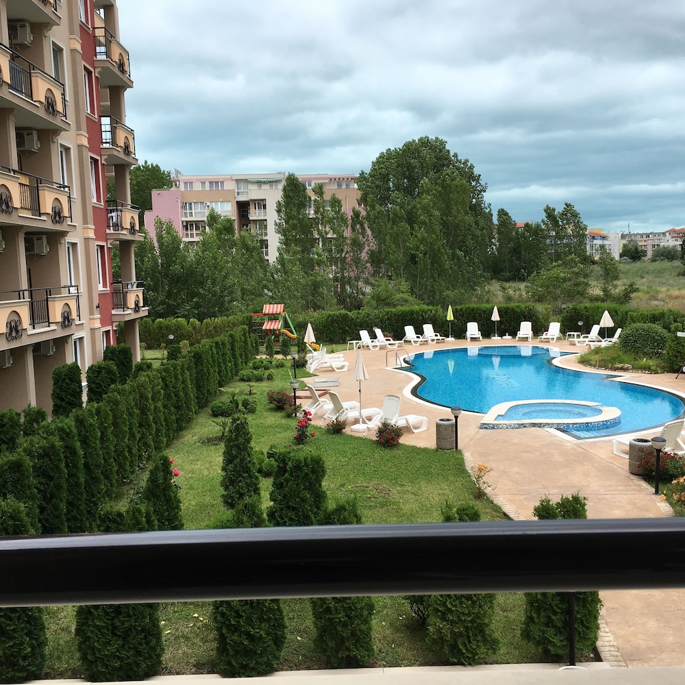 VIP Zone Apartments