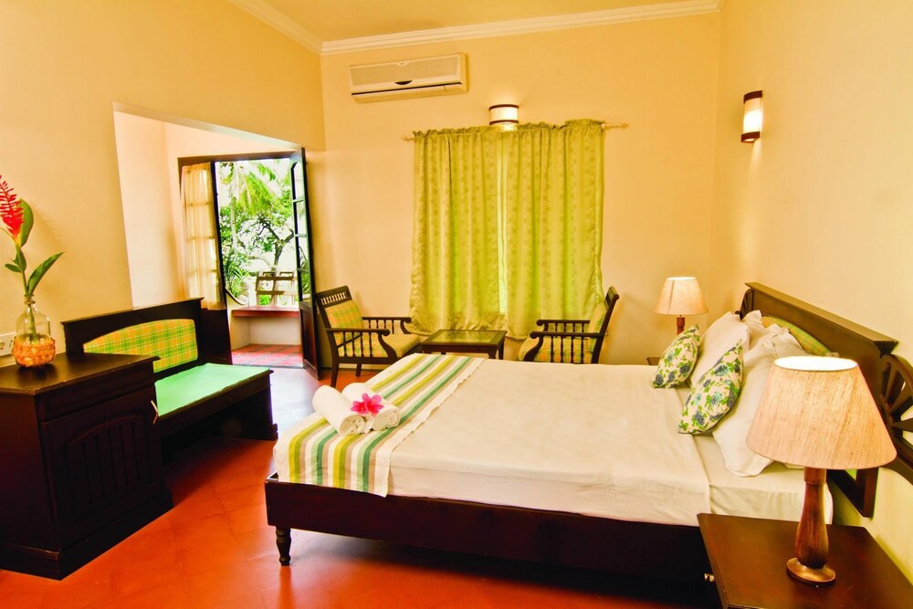 Blooming Bay - Clifftop Beach Resort