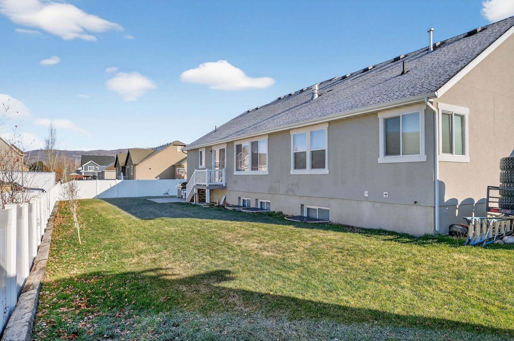 Modern 6br Home Near Park City 6 Bedroom Home