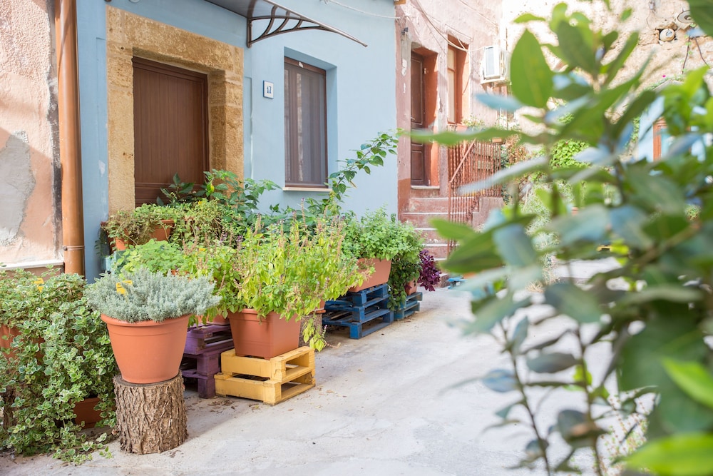 Casa dell'Aromatario b&b