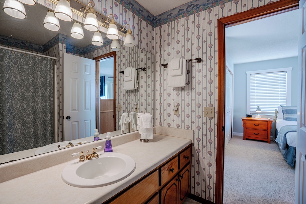 Horizon Breeze Family Escape!