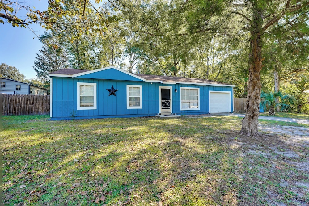 Kayak, Snorkel & More: Quiet Home in High Springs!