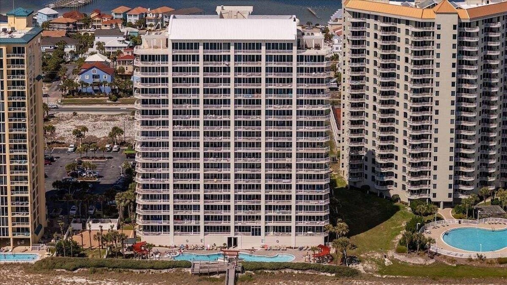 Sea Glass 2 Bedroom Condo