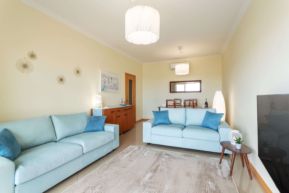 Sea view Apartment with panoramic Terrace & 2 Swimming pools photo 5
