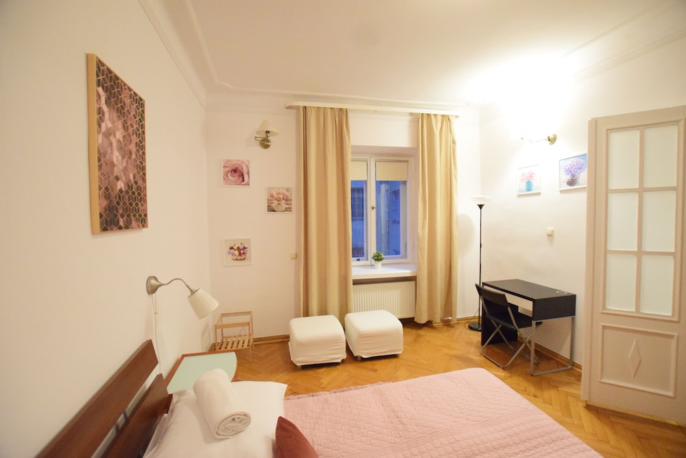 Elegant Apartment Universitas view 4