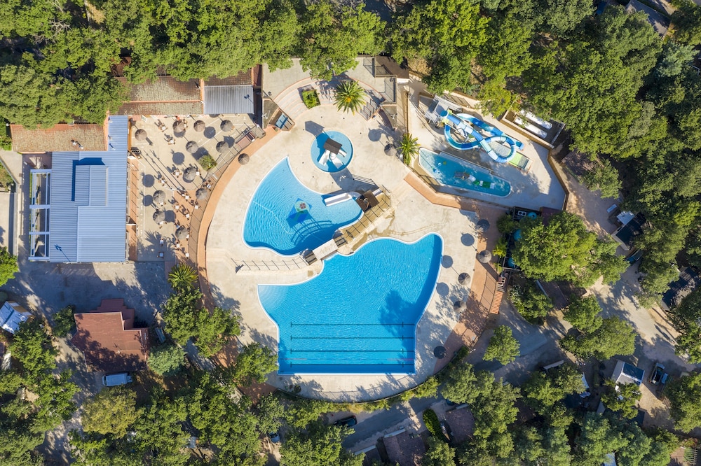 Camping Le Bois Fleuri