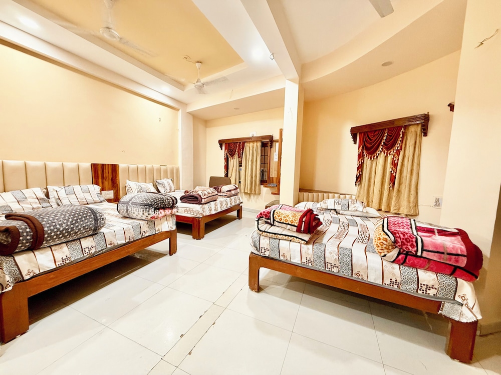 Hotel P & L near Mahakaleshwar Temple