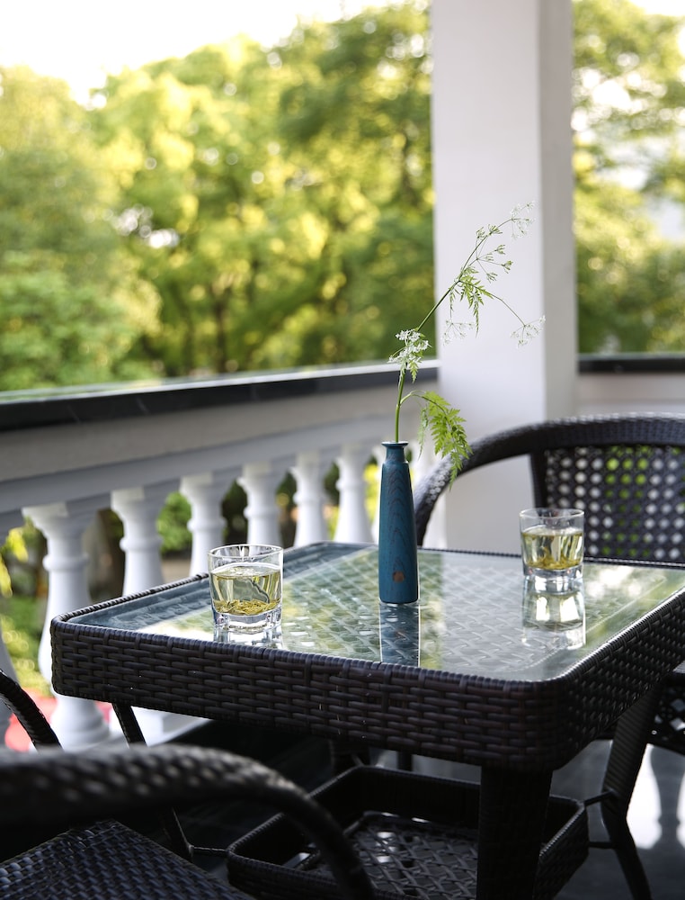 Chayan Hotel