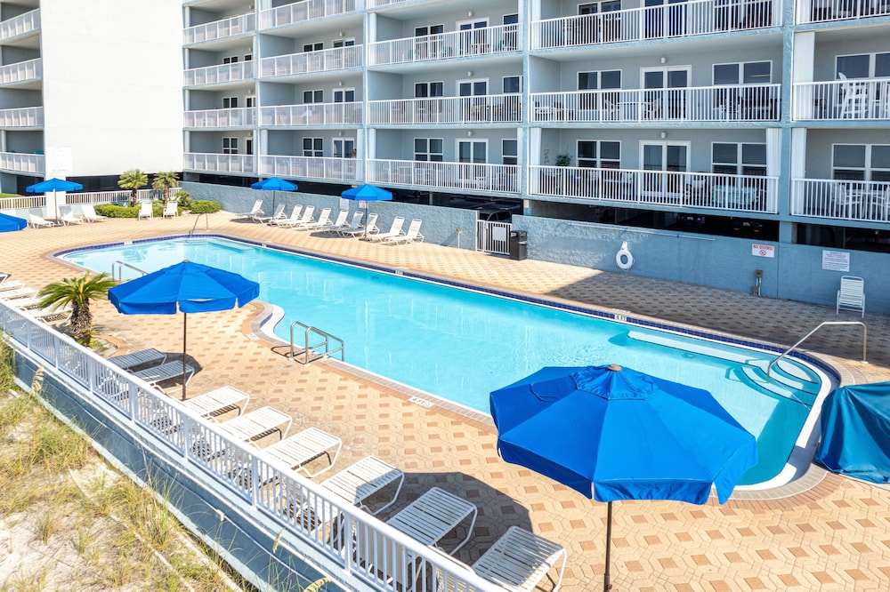 Islander Beach Resort 303 Condo by RedAwning view 4