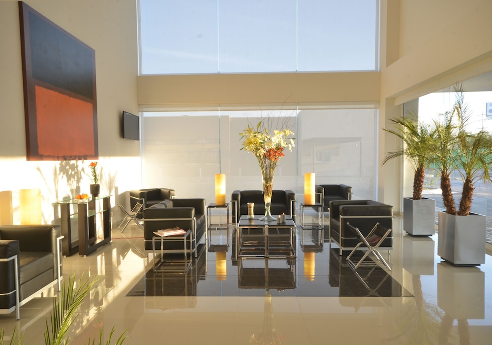 Hotel Mision Express Monterrey Aeropuerto La Fe - Property Image 2