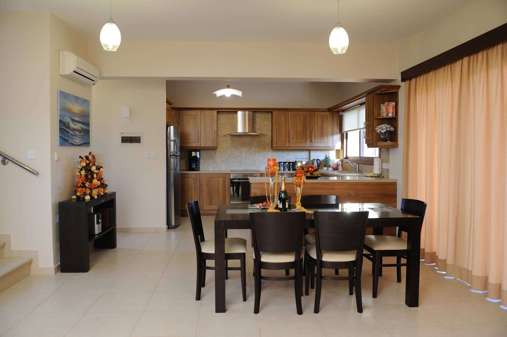 Three Bedroom Villa With Private Pool and Landscaped Garden Close to the Beach