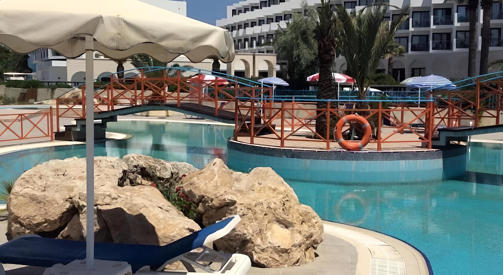 Angelos Beach Hotel