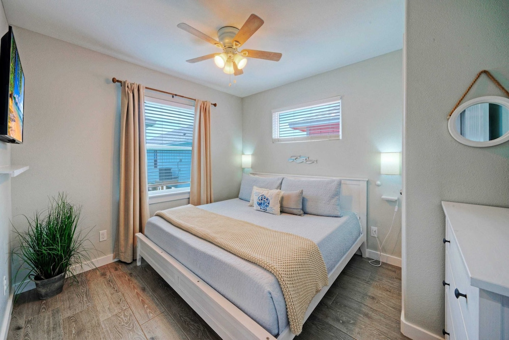 Salty Texan by Avantstay Central Location, Views