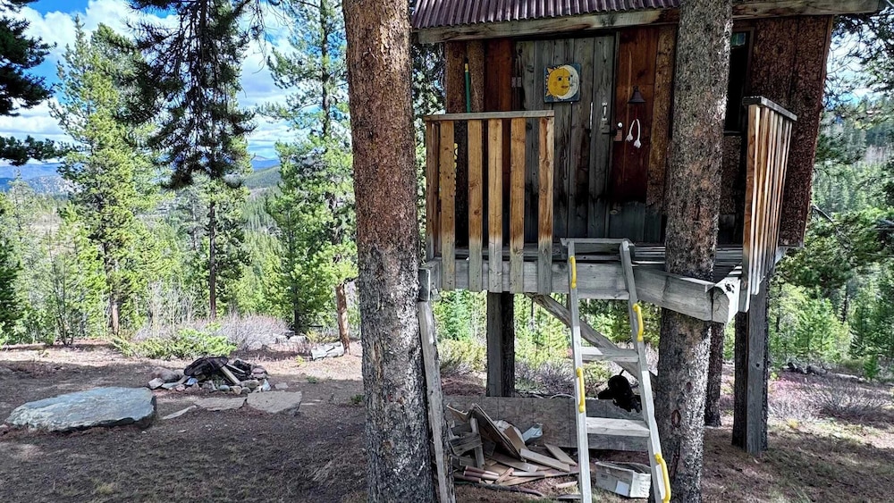 Skate Bowl, Hot Tub & Game Room Breckenridge Adventure Chalet by Avantstay
