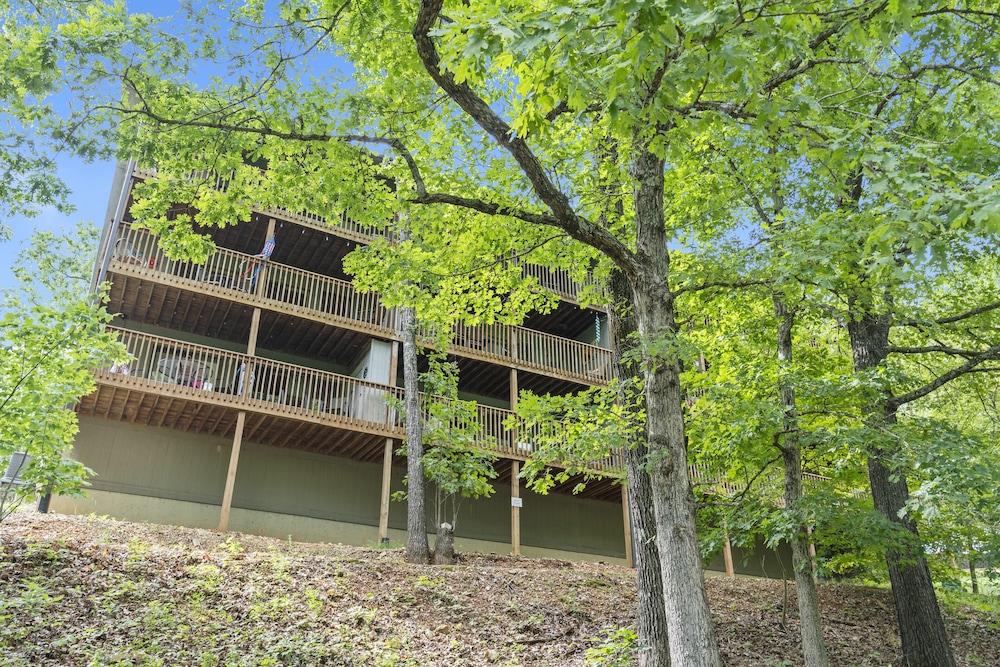 Vacay N Stay - Quiet Community Near Branson!