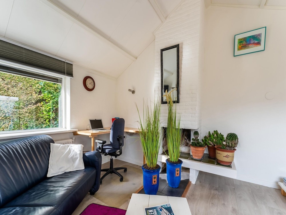 Amazing Holiday Home in Lauwersoog With Sauna