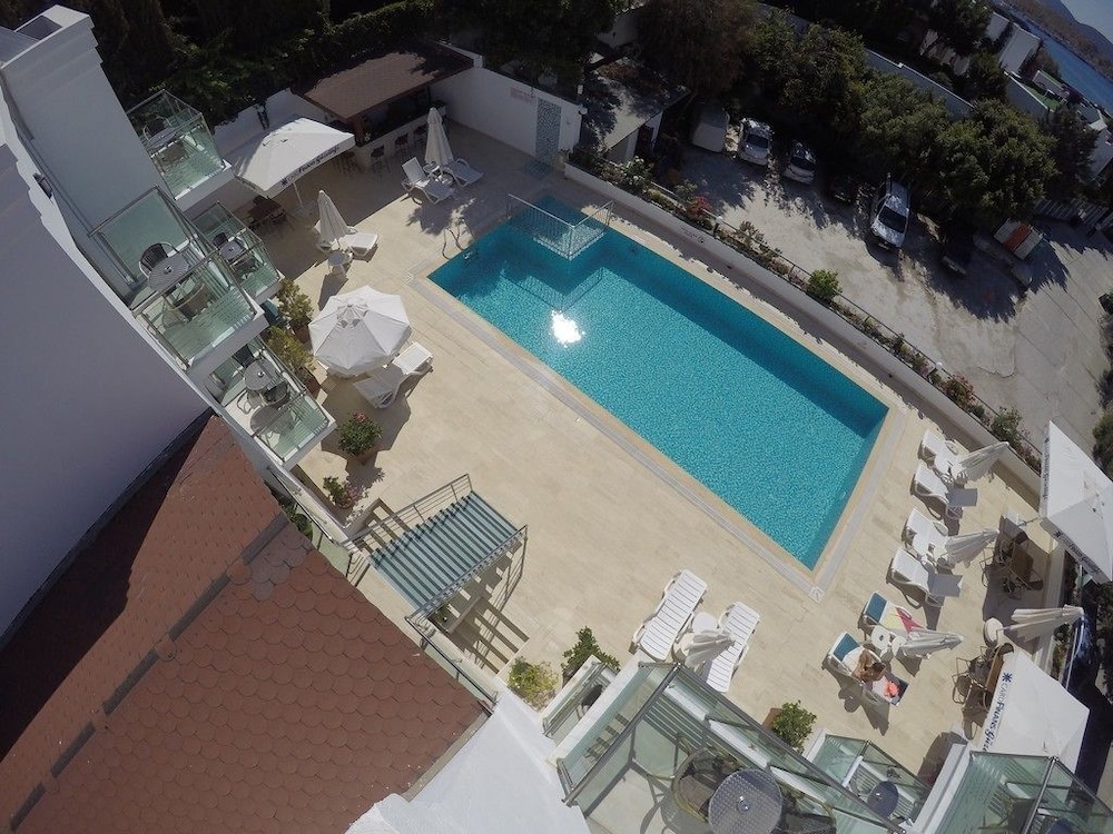 Gunay Otel - Image 13