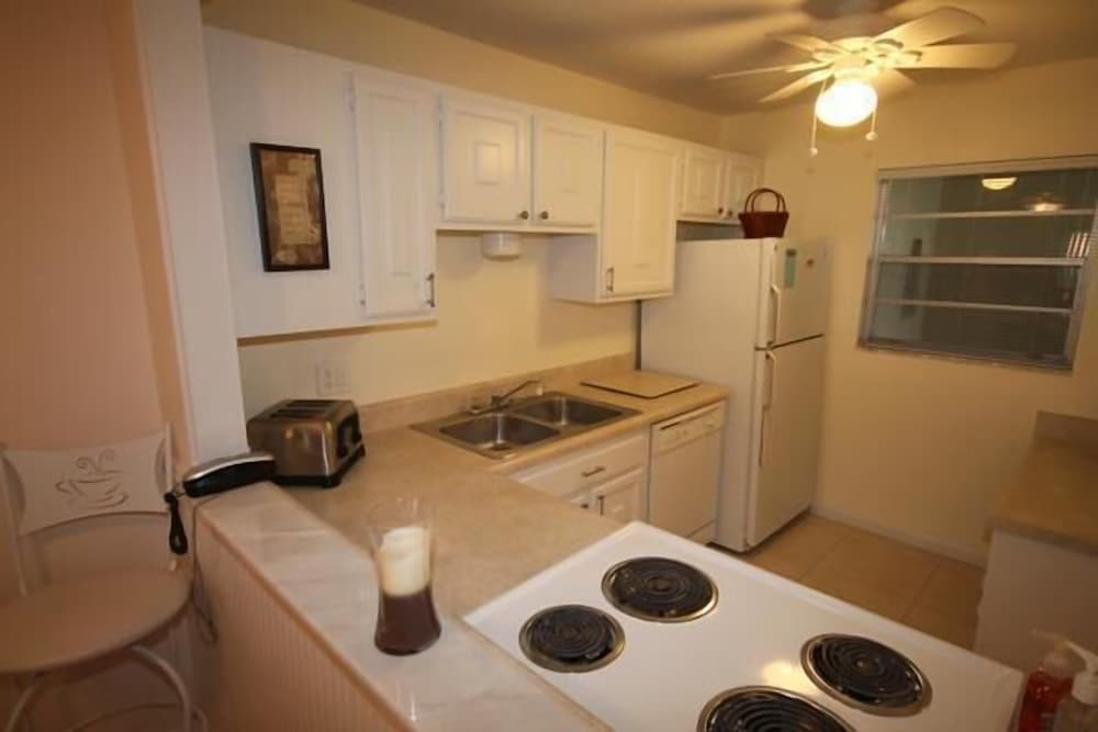 Sea Coast Gardens III 2 Bedroom Condo by Great Ocean Condos